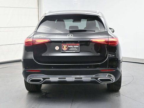 Used 2024 Mercedes-Benz GLC 300 4MATIC image 24