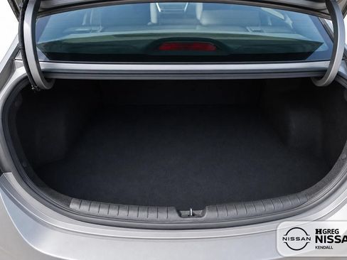 Used 2021 Hyundai Accent SE FWD image 11