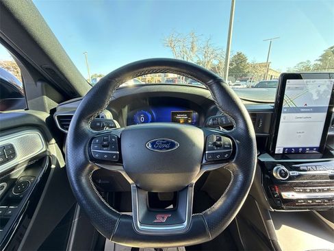 Used 2022 Ford Explorer ST w/ Equipment Group 401A image 12