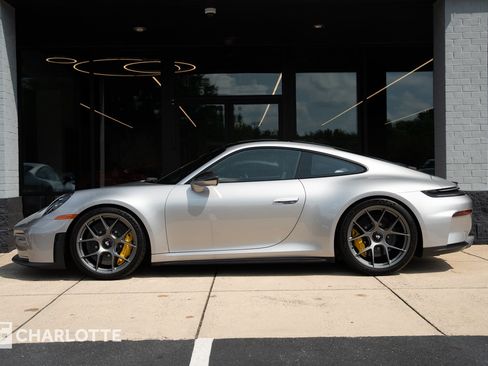 Used 2026 Porsche 911 GT3 RWD image 8