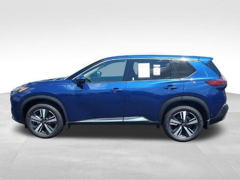 Certified 2023 Nissan Rogue Platinum w/ Platinum Premium Package FWD image 2