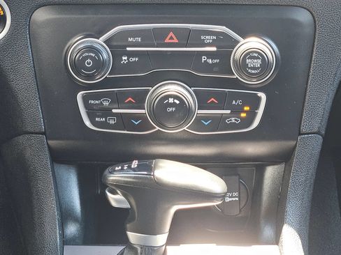 Used 2023 Dodge Charger SXT RWD image 14
