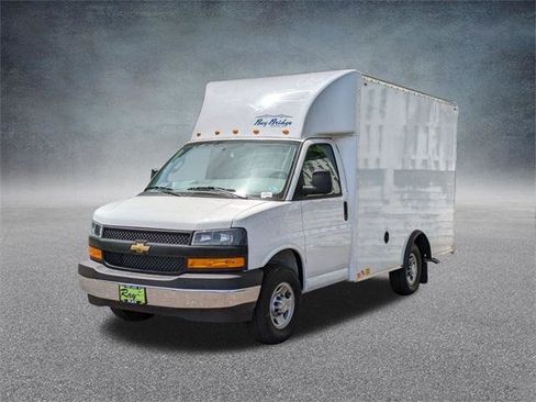 New 2025 Chevrolet Express 3500 w/ Power Convenience Package image 8