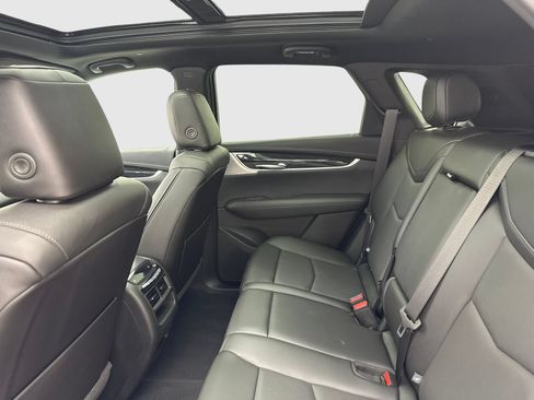Used 2022 Cadillac XT5 Premium Luxury AWD/4WD image 37
