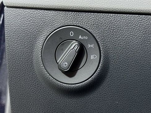 Used 2024 Volkswagen Taos S image 11