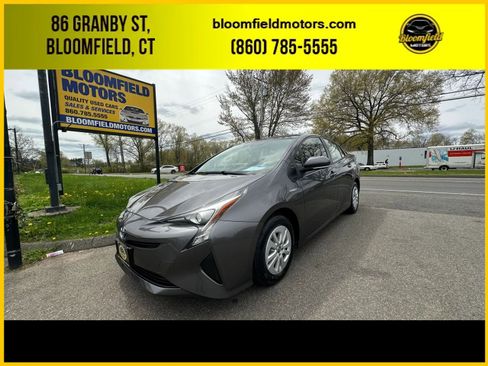 Used 2016 Toyota Prius Two FWD image 1