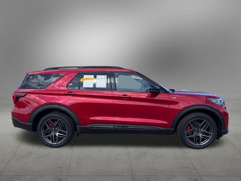 Used 2025 Ford Explorer ST-Line w/ Premium Package AWD/4WD image 5