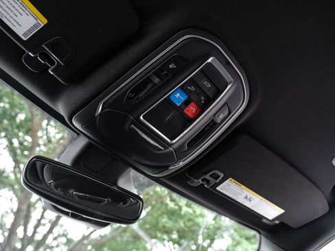 Used 2023 Jeep Grand Cherokee L Laredo RWD image 37