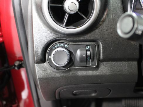Used 2015 Chevrolet Trax LS FWD image 8