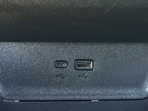 Certified 2025 Chevrolet Equinox LT image 22