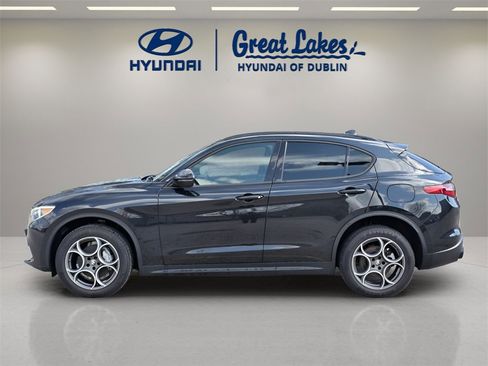 Used 2022 Alfa Romeo Stelvio Sprint image 2