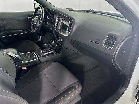Used 2022 Dodge Charger SXT image 30