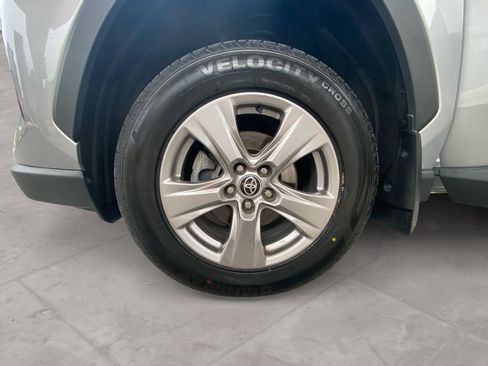 Used 2022 Toyota RAV4 XLE AWD/4WD image 14