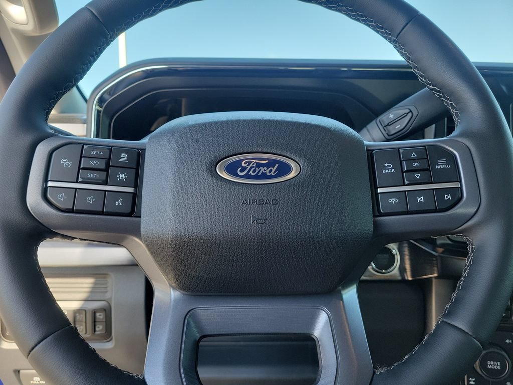 New 2026 Ford F250 Lariat w/ Black Appearance Package AWD/4WD image 15