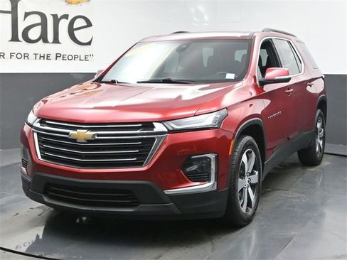 Used 2023 Chevrolet Traverse LT w/ LT Premium Package image 34