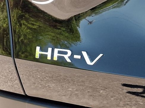 Certified 2023 Honda HR-V LX image 30