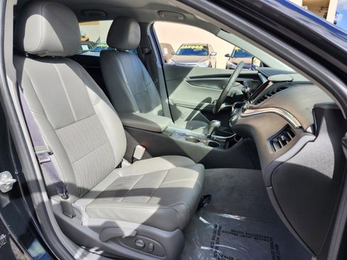 Used 2017 Chevrolet Impala LT image 15
