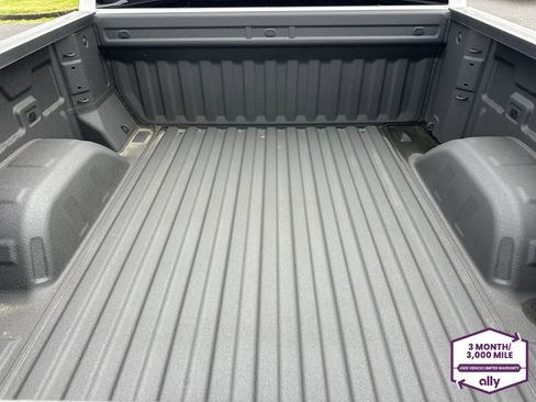 Certified 2025 Chevrolet Silverado 1500 W/T w/ WT Value Package image 5