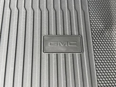 New 2026 GMC Terrain AT4 w/ LPO, Floor Liner Package image 31