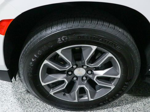 Used 2023 Chevrolet Tahoe LT w/ Luxury Package RWD image 11