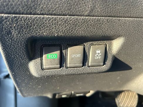 Used 2017 Nissan Sentra S w/ S Style Package FWD image 17