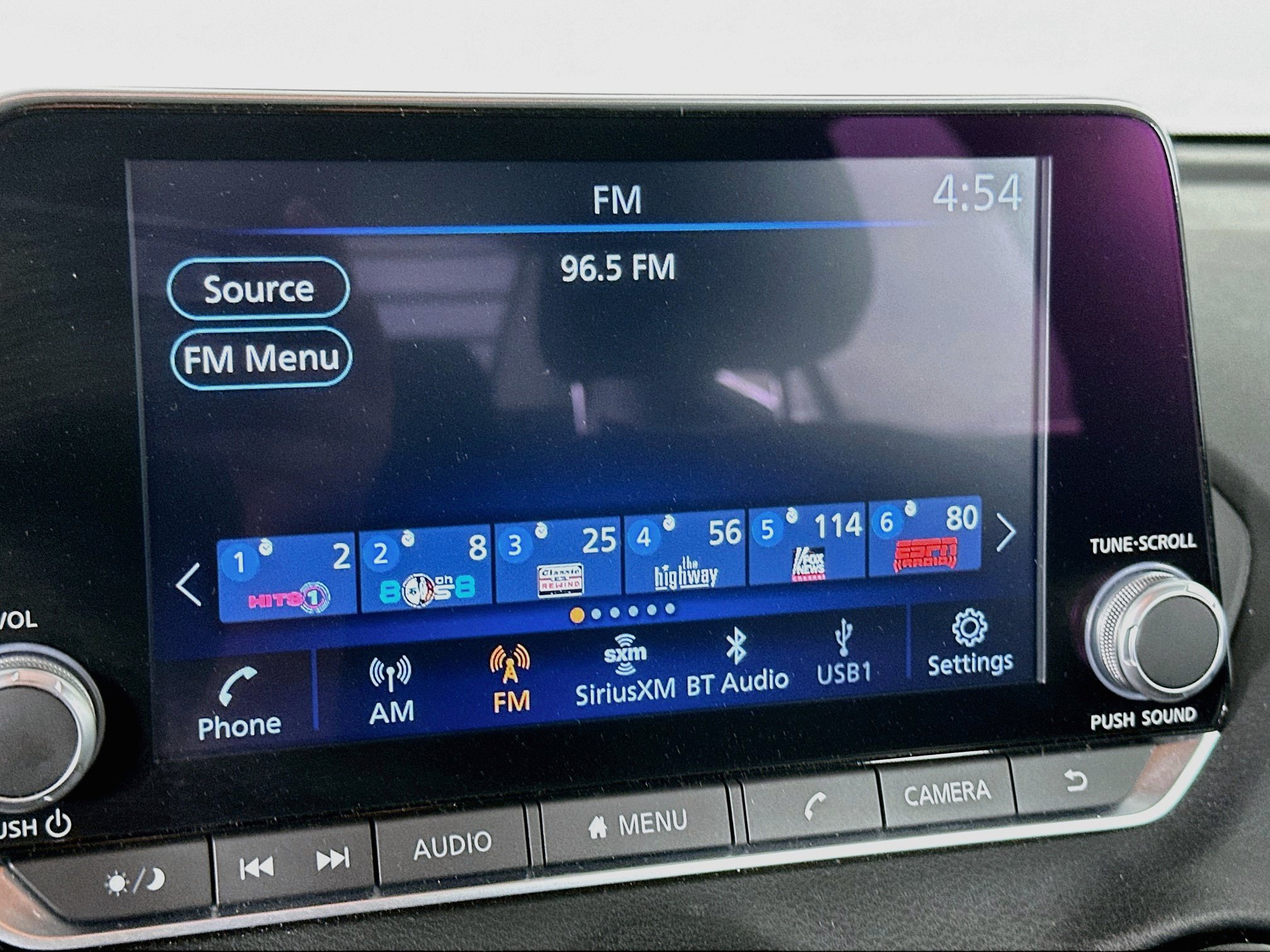 Used 2025 Nissan Sentra SV FWD image 19