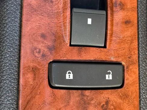 Used 2007 Chevrolet Avalanche LT w/ LT Preferred Equipment Group image 33