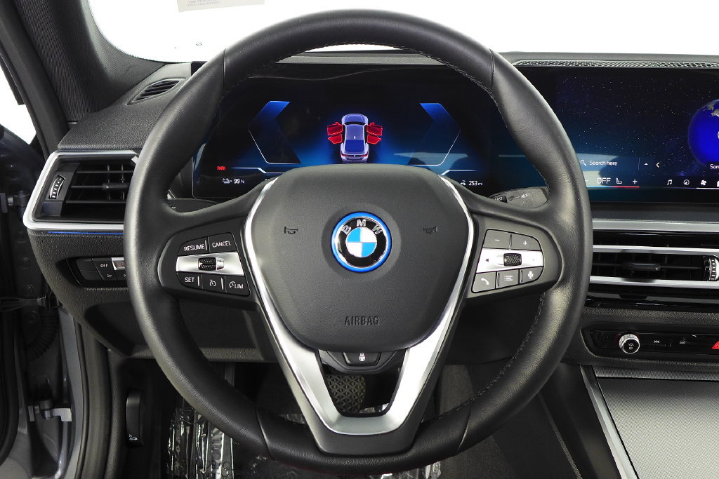 Certified 2024 BMW i4 eDrive40 w/ Premium Package RWD image 27