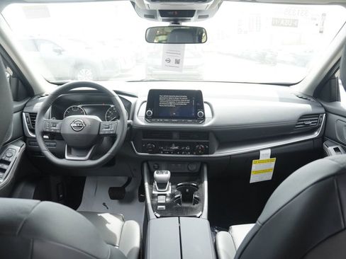 New 2026 Nissan Rogue SV FWD image 20