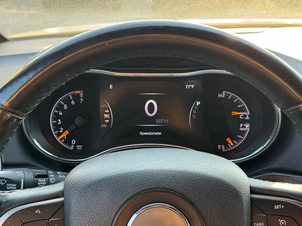 Used 2018 Jeep Grand Cherokee Altitude AWD/4WD image 28