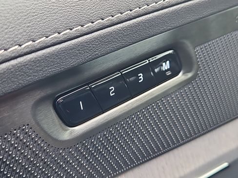 New 2026 Volvo XC90 B6 Ultra w/ Protection Package Premier image 10