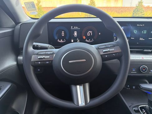 New 2026 Hyundai Kona SE FWD image 19