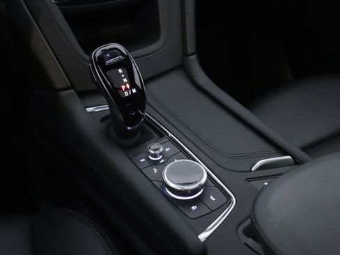 Used 2023 Cadillac XT5 Sportv image 33