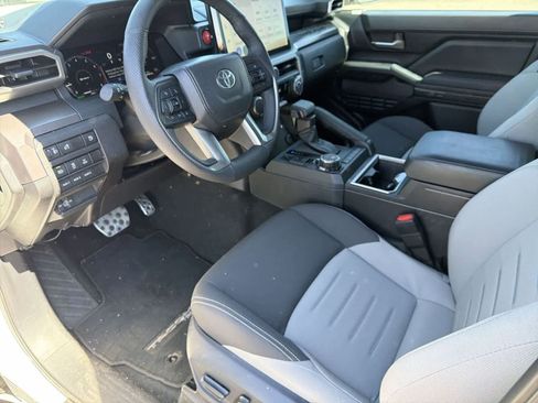 Used 2025 Toyota Tacoma TRD Sport w/ TRD Sport Upgrade Package AWD/4WD image 16