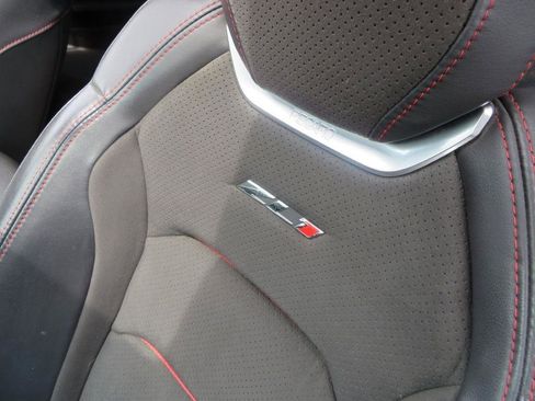 Used 2018 Chevrolet Camaro ZL1 RWD image 27