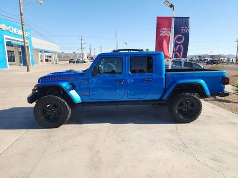 Used 2022 Jeep Gladiator Mojave w/ Cold Weather Group AWD/4WD image 7