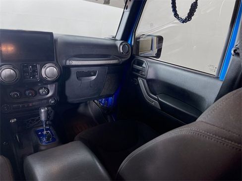 Used 2015 Jeep Wrangler Unlimited Sport w/ Quick Order Package 24S image 23