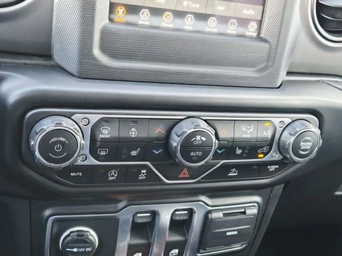 Used 2021 Jeep Wrangler Willys image 26