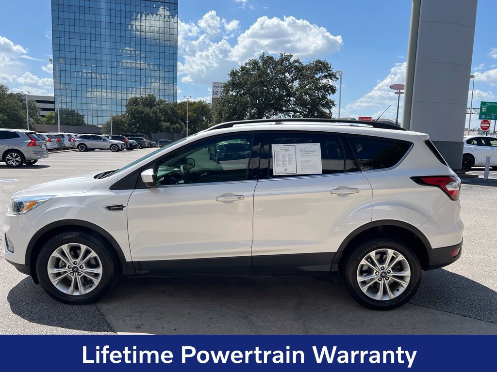 Used 2018 Ford Escape SE w/ Ford Safe & Smart Package FWD image 4