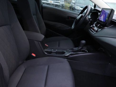 Used 2025 Toyota Corolla LE w/ Convenience Package image 15