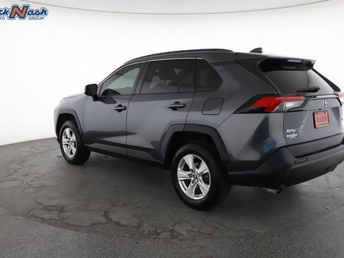 Used 2021 Toyota RAV4 XLE FWD image 9