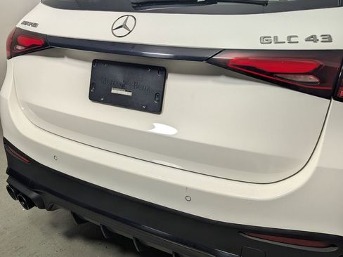 Used 2025 Mercedes-Benz GLC 43 AMG 4MATIC image 8