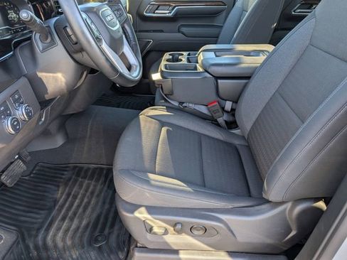 Used 2024 GMC Sierra 1500 Elevation image 14