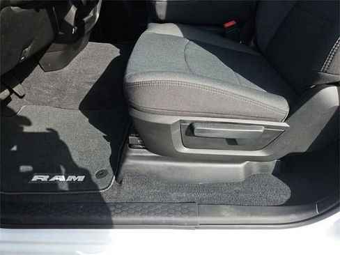 Used 2024 RAM 3500 Tradesman w/ Chrome Appearance Group image 13