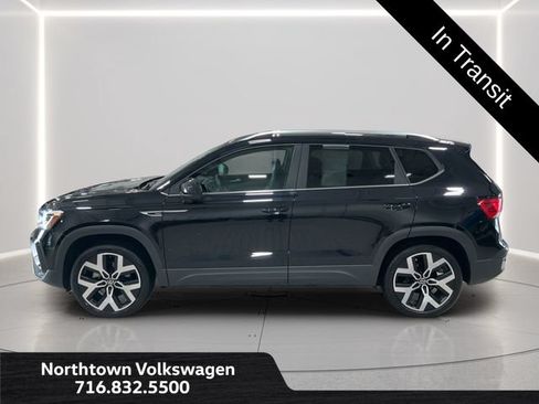 Used 2023 Volkswagen Taos SEL AWD/4WD image 2