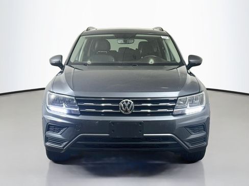 Used 2021 Volkswagen Tiguan SE w/ Panoramic Sunroof Package AWD/4WD image 2