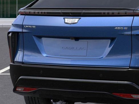 New 2025 Cadillac Lyriq Sport RWD image 14