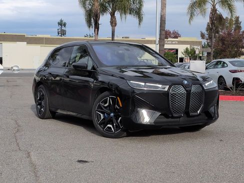 Used 2025 BMW iX M60 image 2