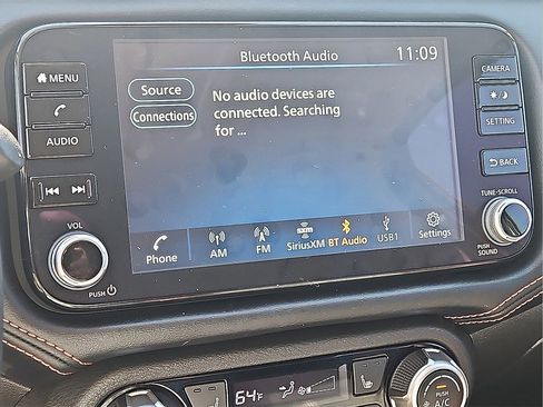 Used 2025 Nissan Versa SR w/ Trunk Package image 21