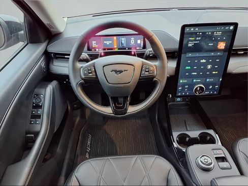 Used 2024 Ford Mustang Mach-E Select w/ Comfort Package Lite image 4